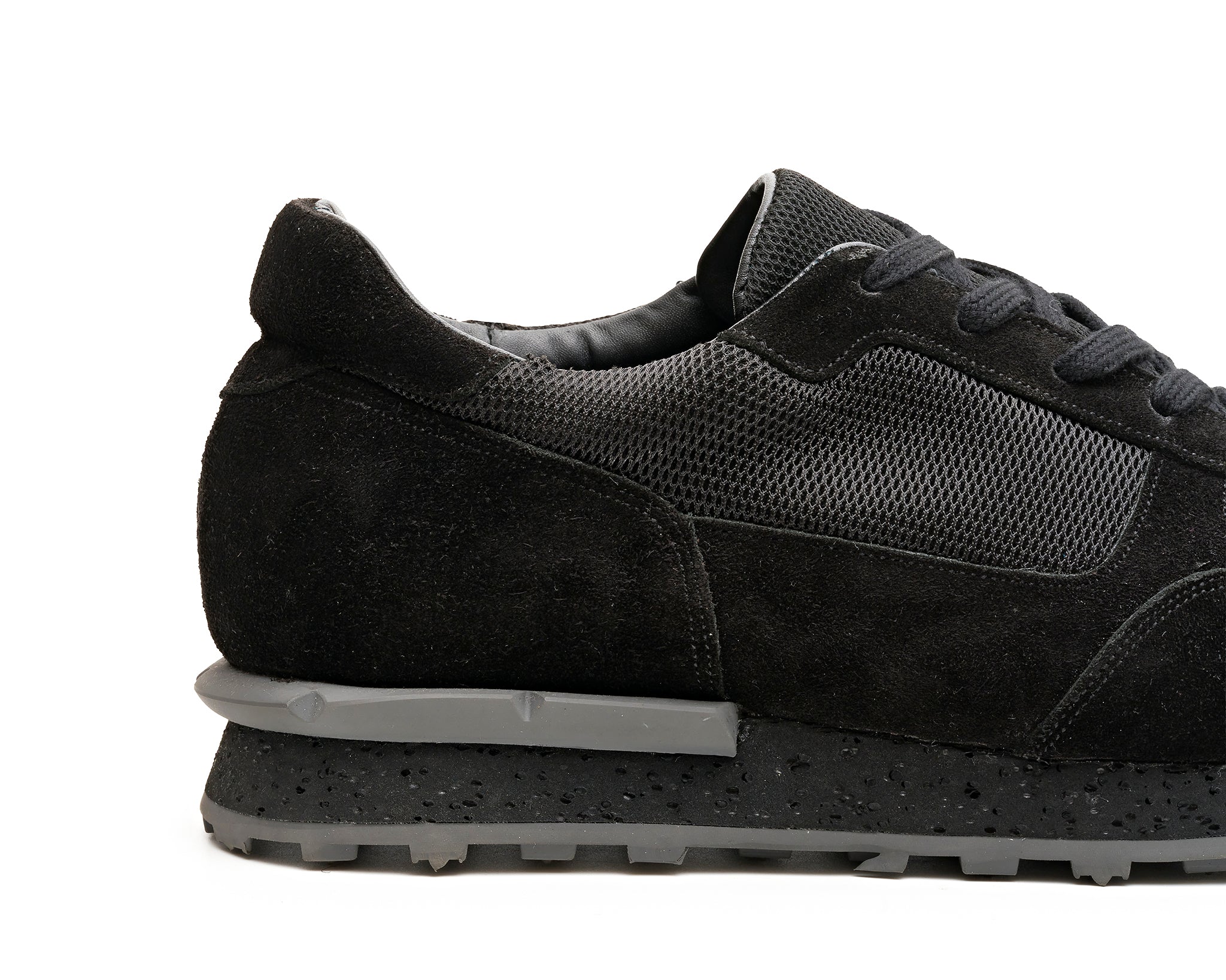 Echo Trainers