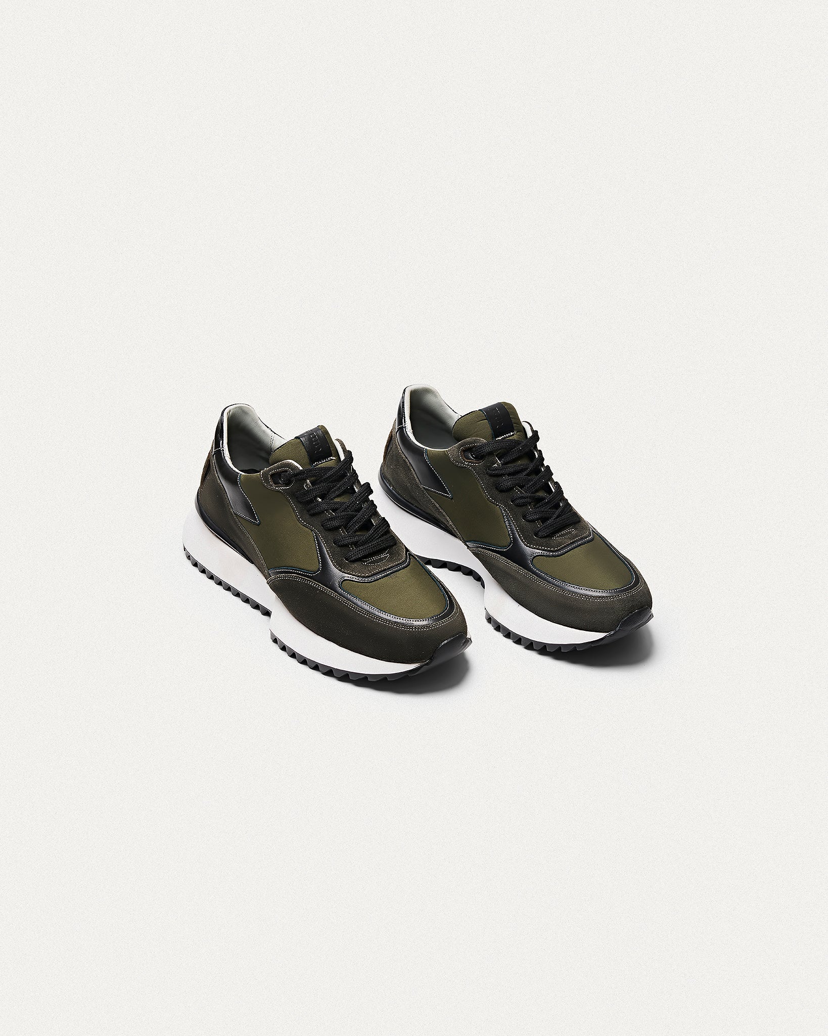 Rapid Sneakers