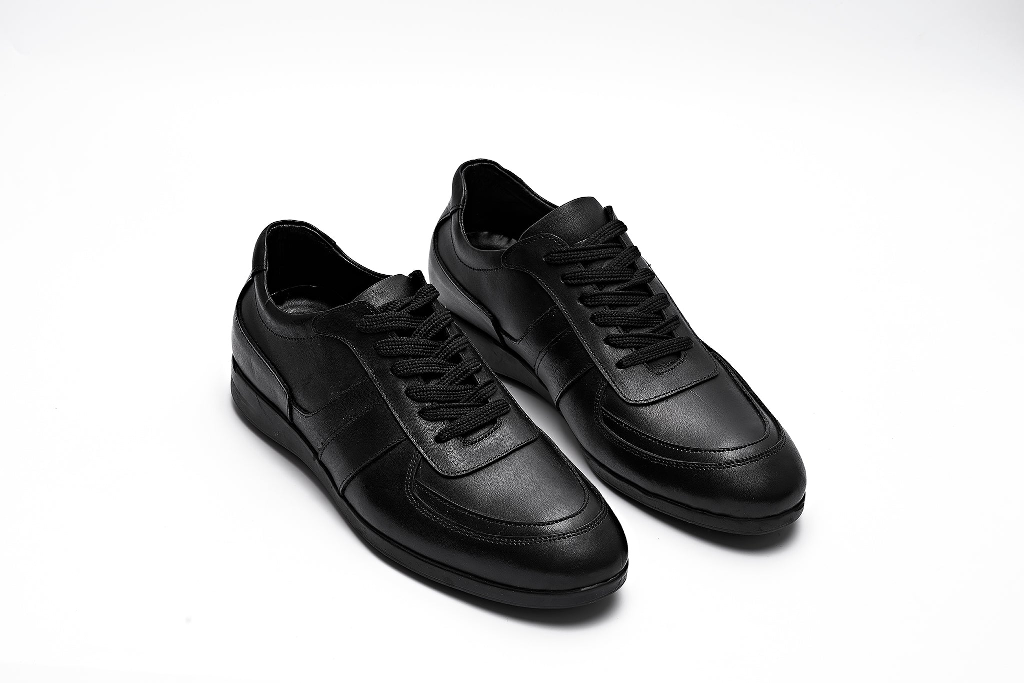 Tam's Flat Casual Sneakers