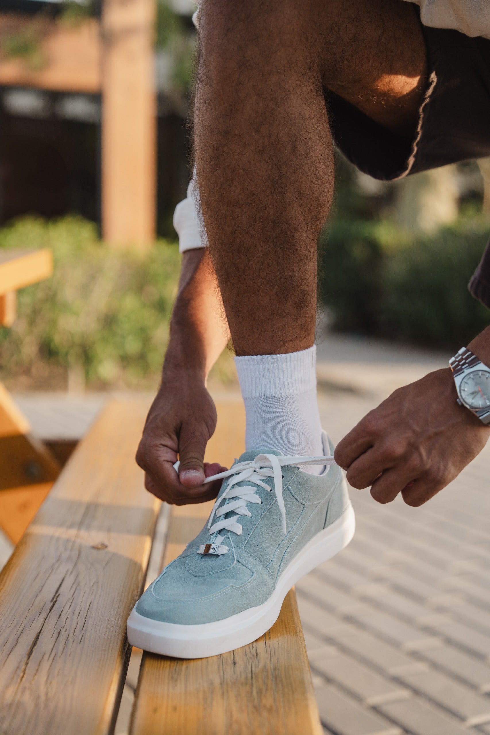 kicks sneakers