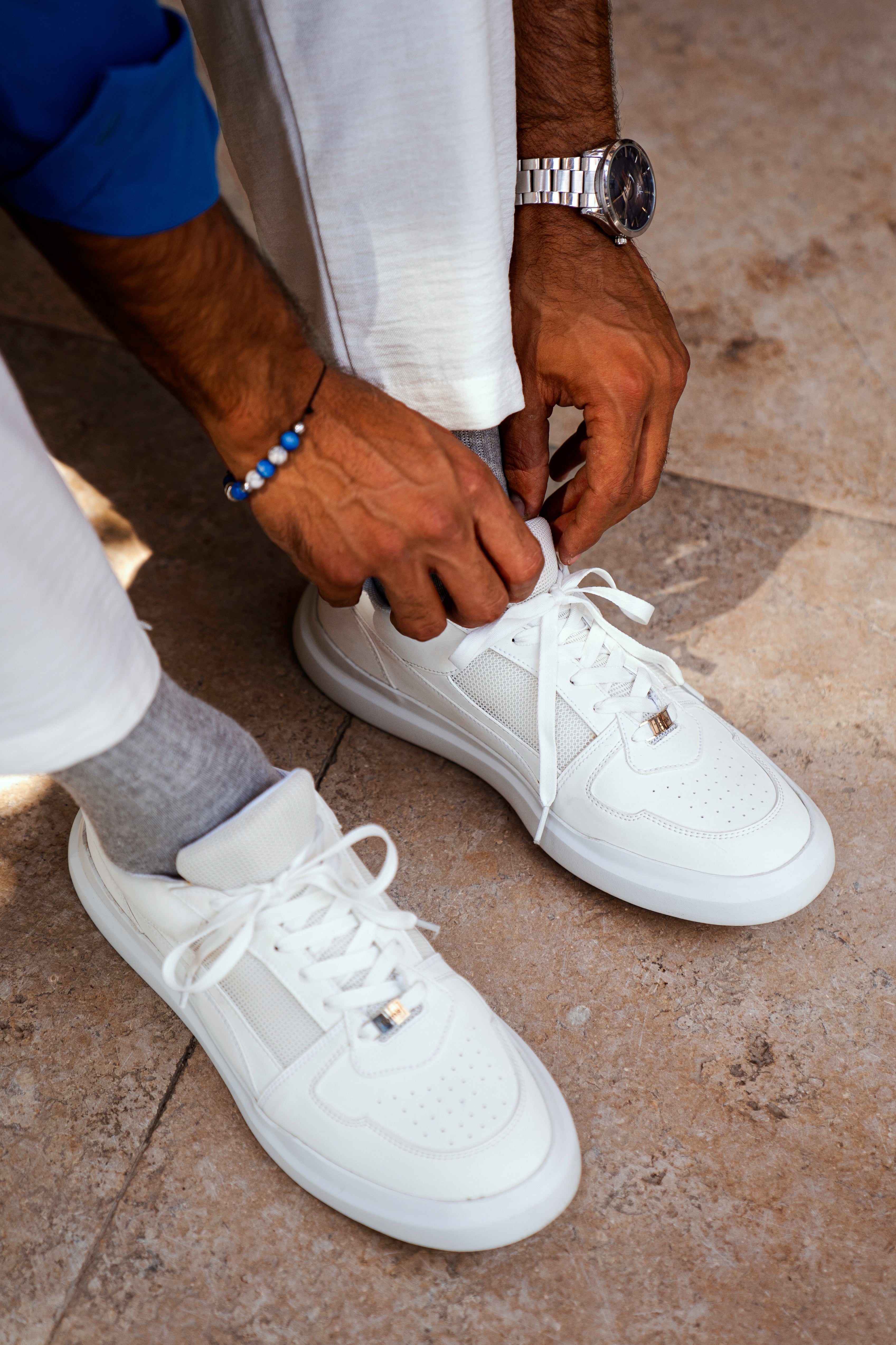 kicks sneakers