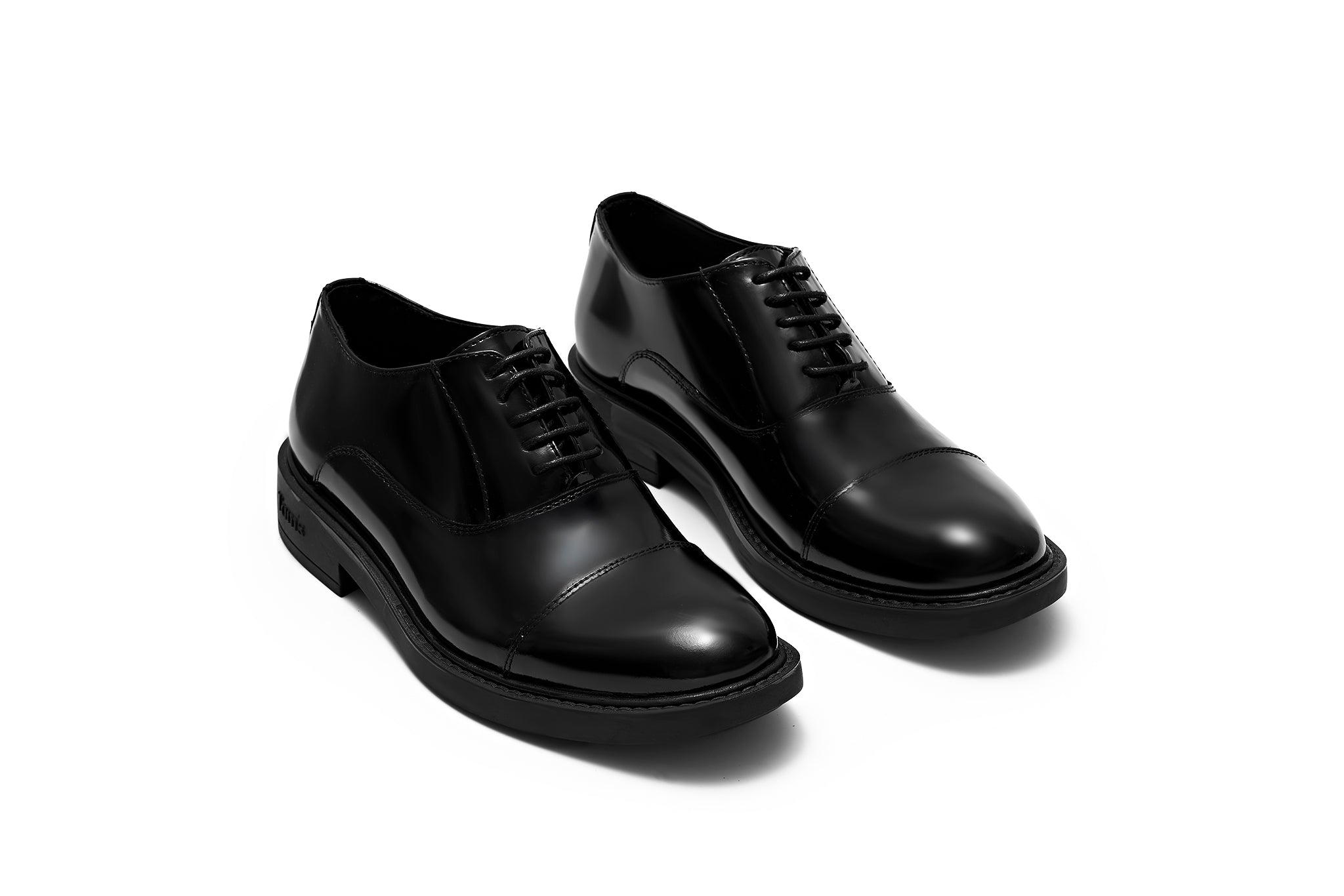Classic Oxford Vernee